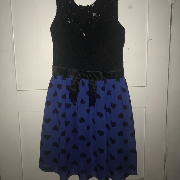 B. Smart Black Lace & Blue Dress - Picture 1 of 2